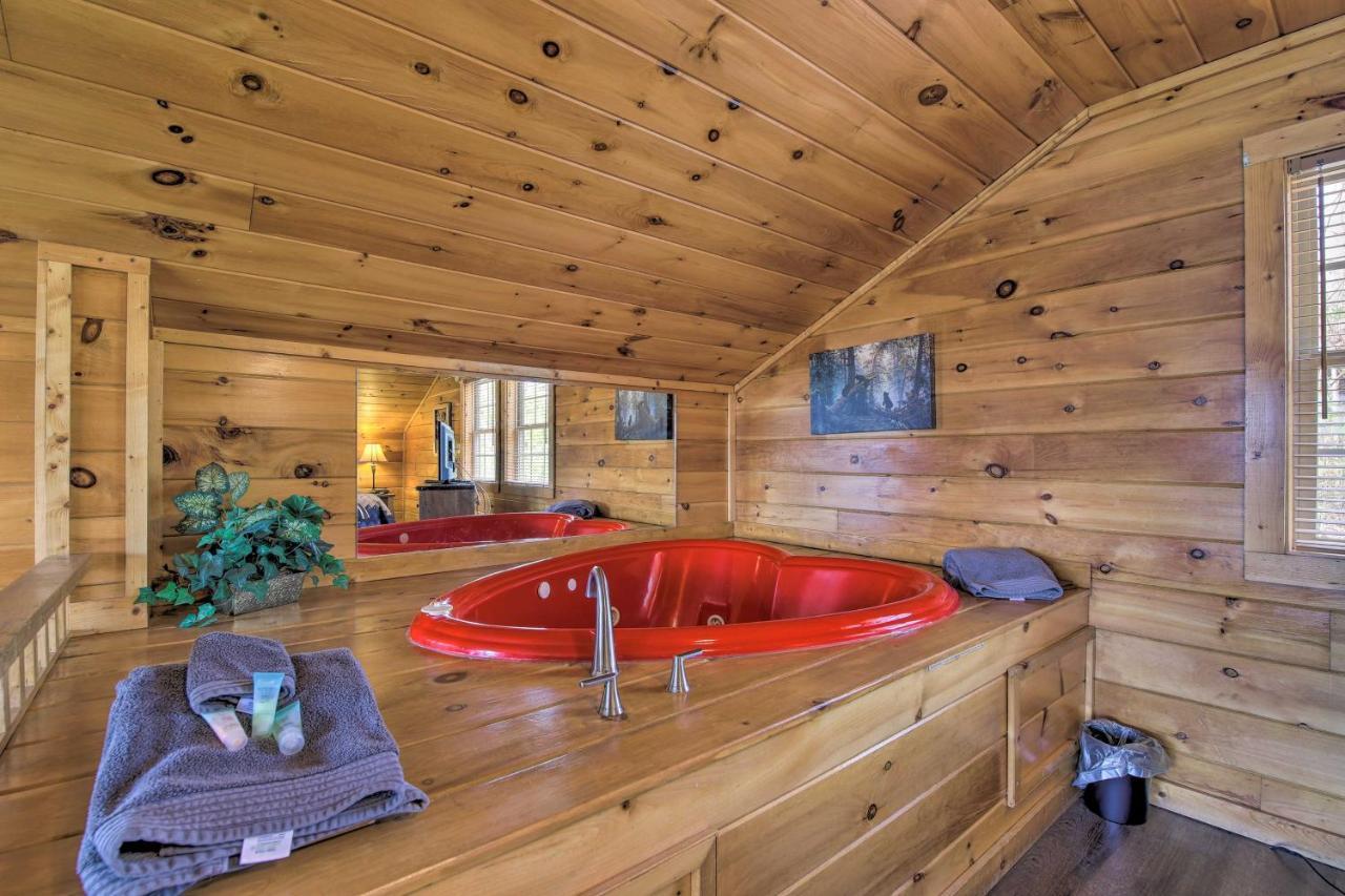 Gatlinburg Cabin With Pool Table And Hot Tub! מראה חיצוני תמונה