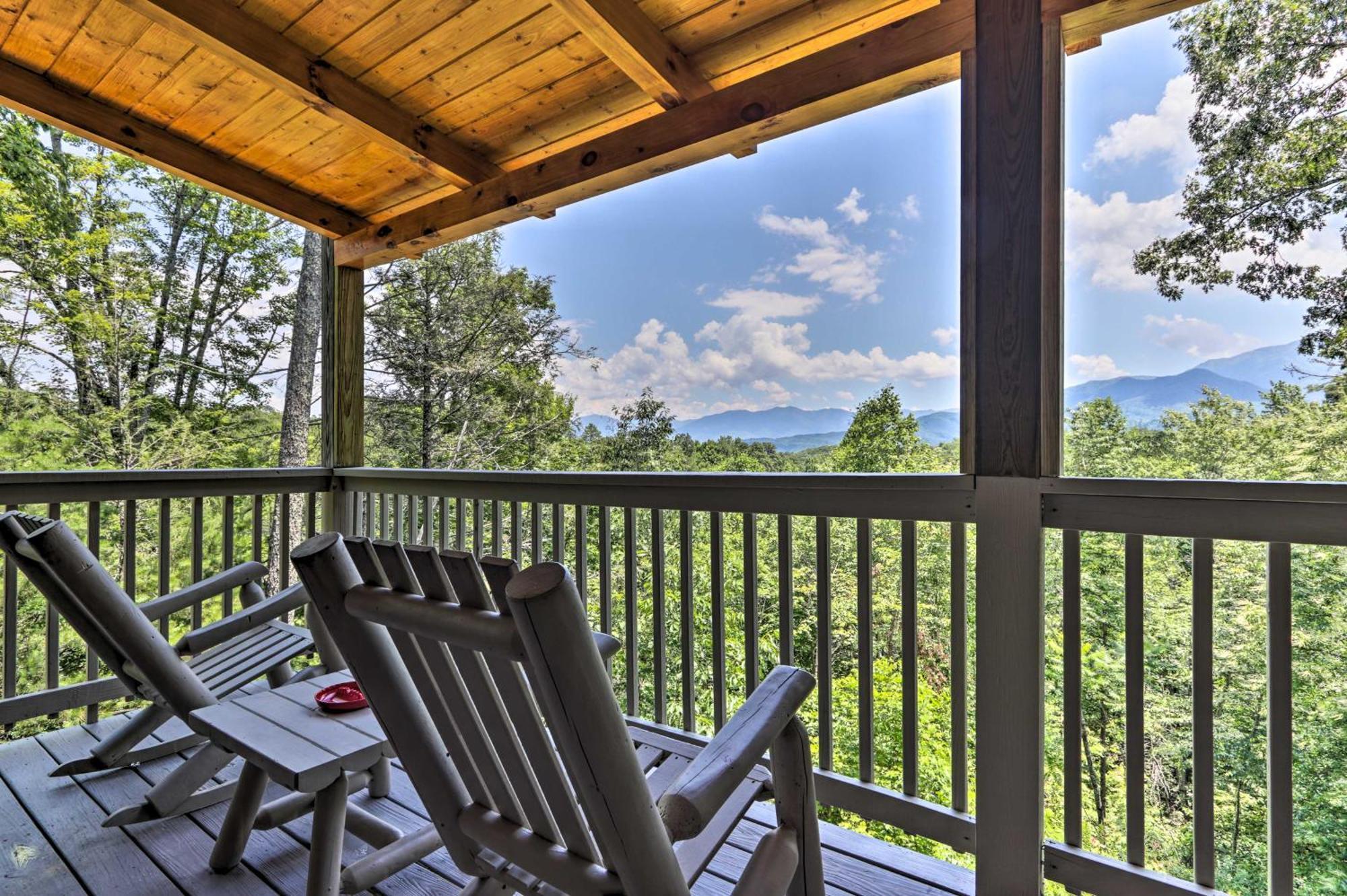 Gatlinburg Cabin With Pool Table And Hot Tub! מראה חיצוני תמונה